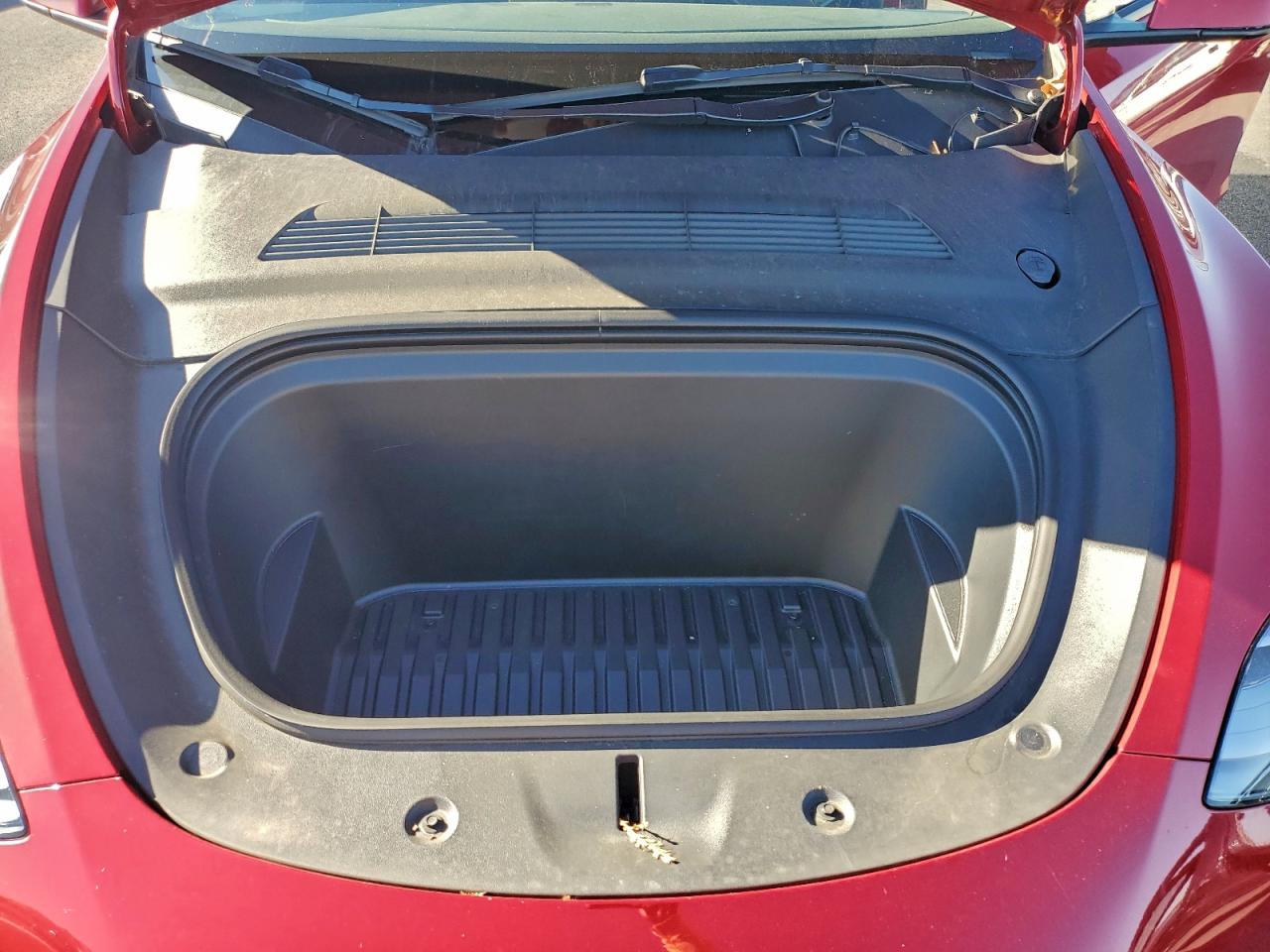 2023 Tesla Model Y VIN: 7SAYGDEE0PF872641 Lot: 93860025