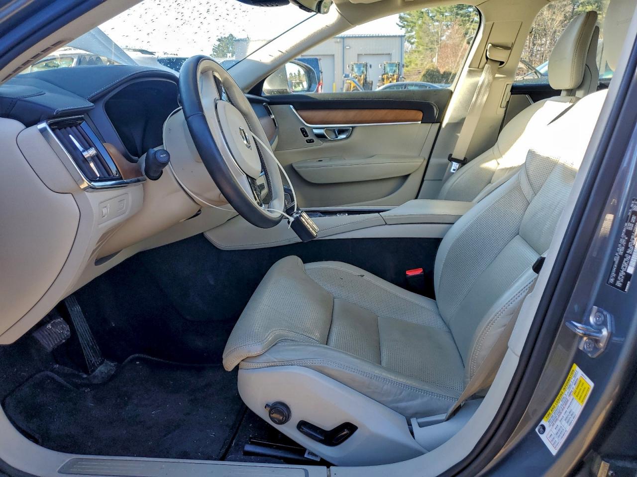 2017 Volvo S90 T6 Inscription VIN: YV1A22ML8H1005557 Lot: 92900805