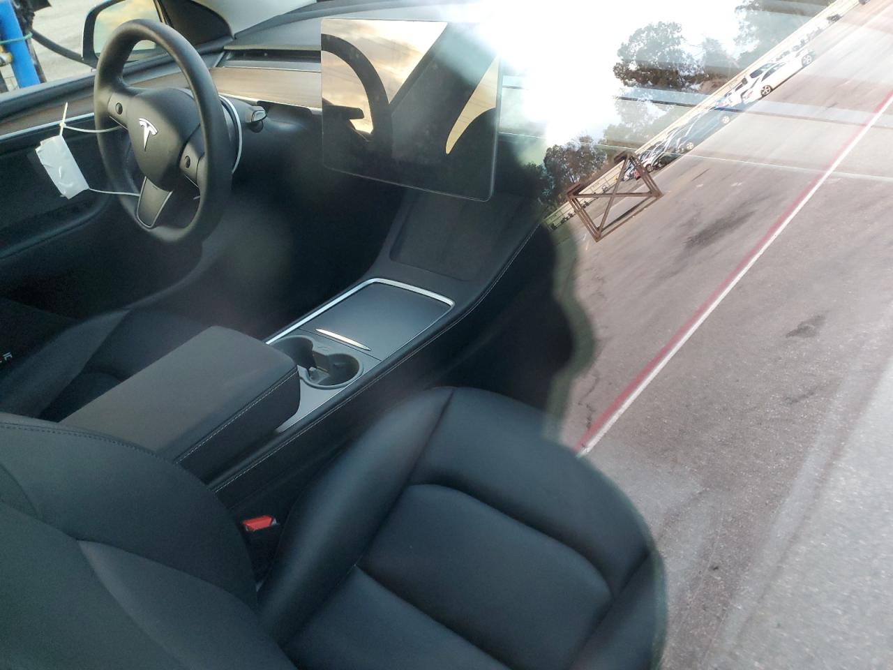 2024 Tesla Model Y VIN: 7SAYGAEE4RF059756 Lot: 93072025