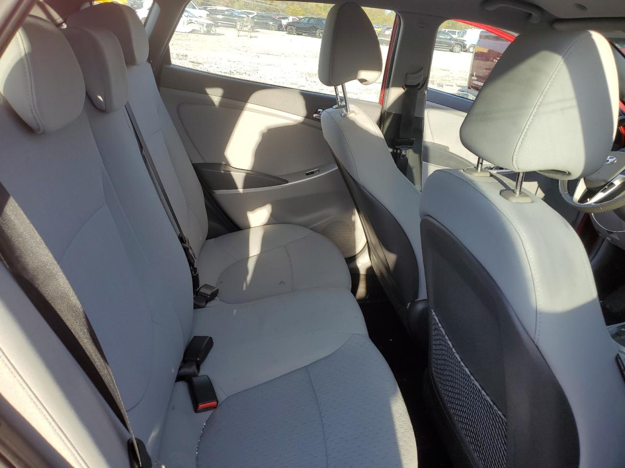 2014 Hyundai Accent Gls VIN: KMHCU5AE7EU142480 Lot: 90984465