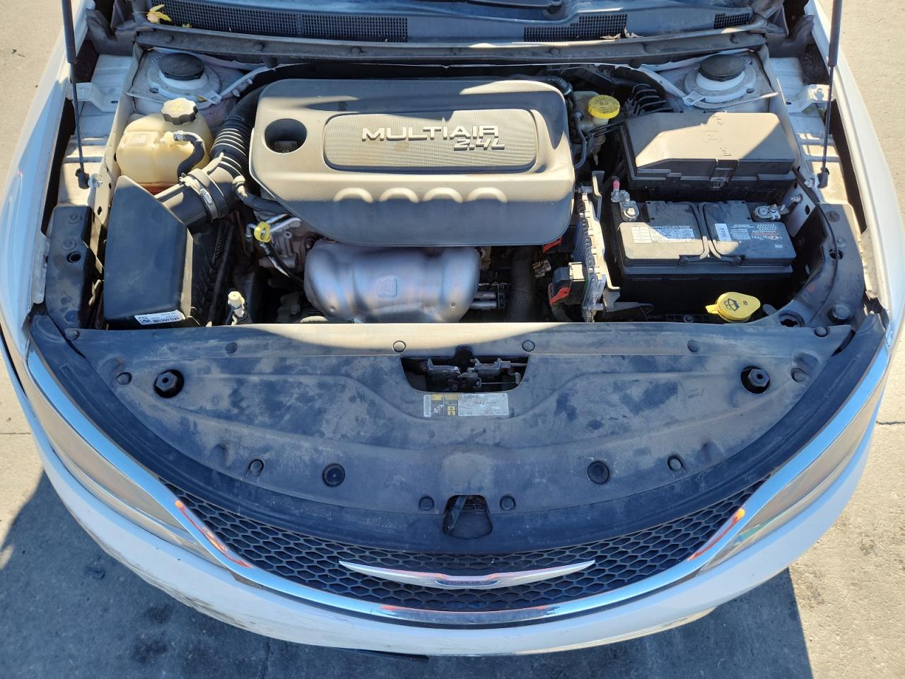 2015 Chrysler 200 Limited VIN: 1C3CCCAB7FN745902 Lot: 90287125