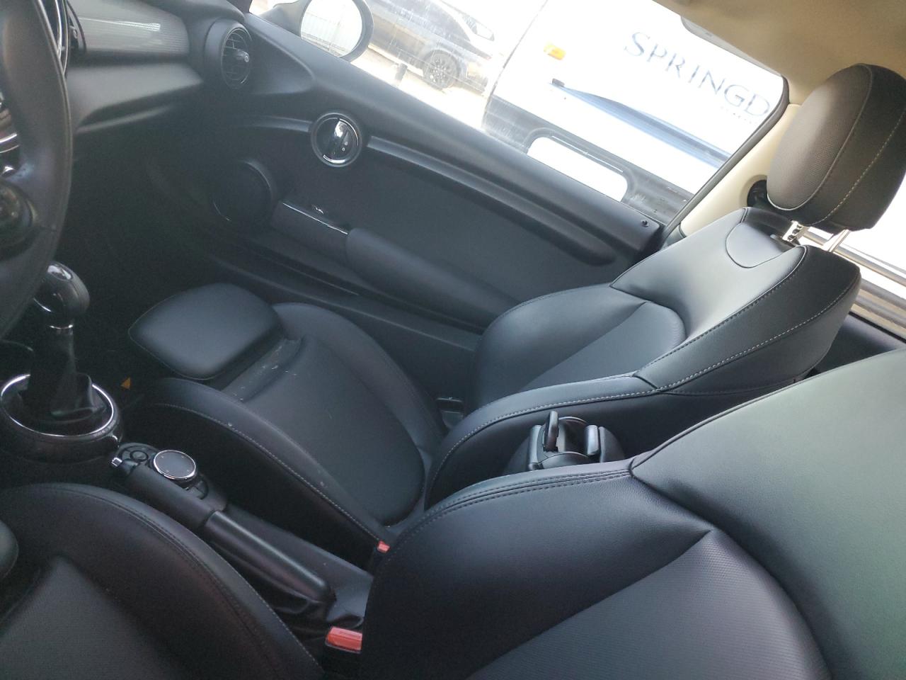 2016 Mini Cooper VIN: WMWXP5C54G3B77593 Lot: 92438265