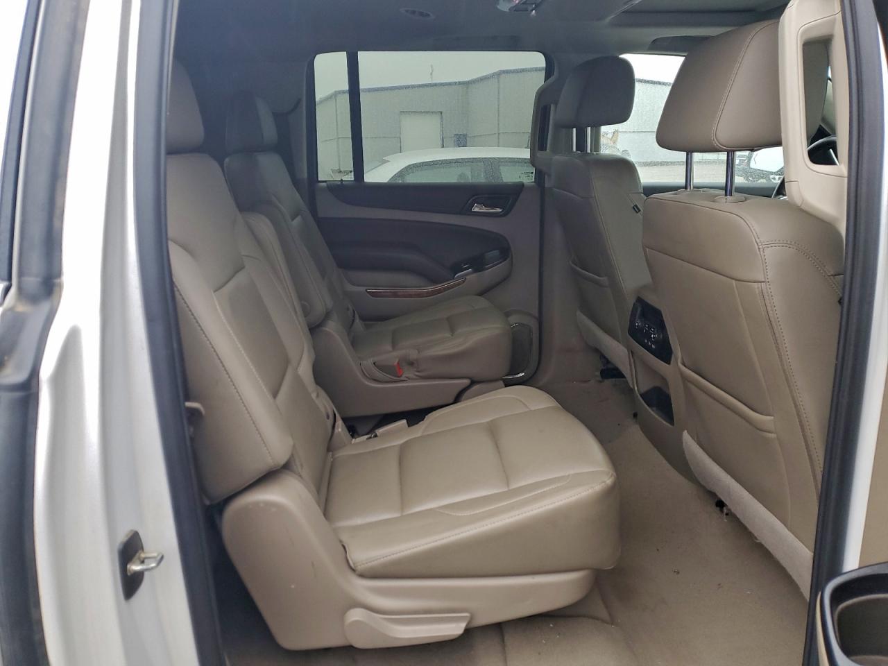 2019 Chevrolet Suburban K1500 Premier VIN: 1GNSKJKC8KR324674 Lot: 93489715