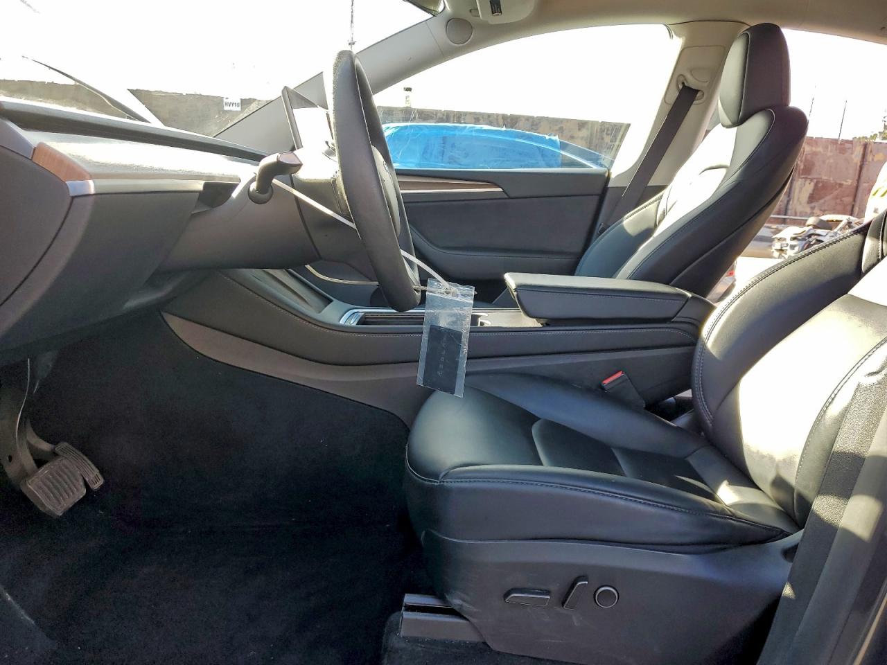 2023 Tesla Model Y VIN: 7SAYGDEE0PF815257 Lot: 93954015