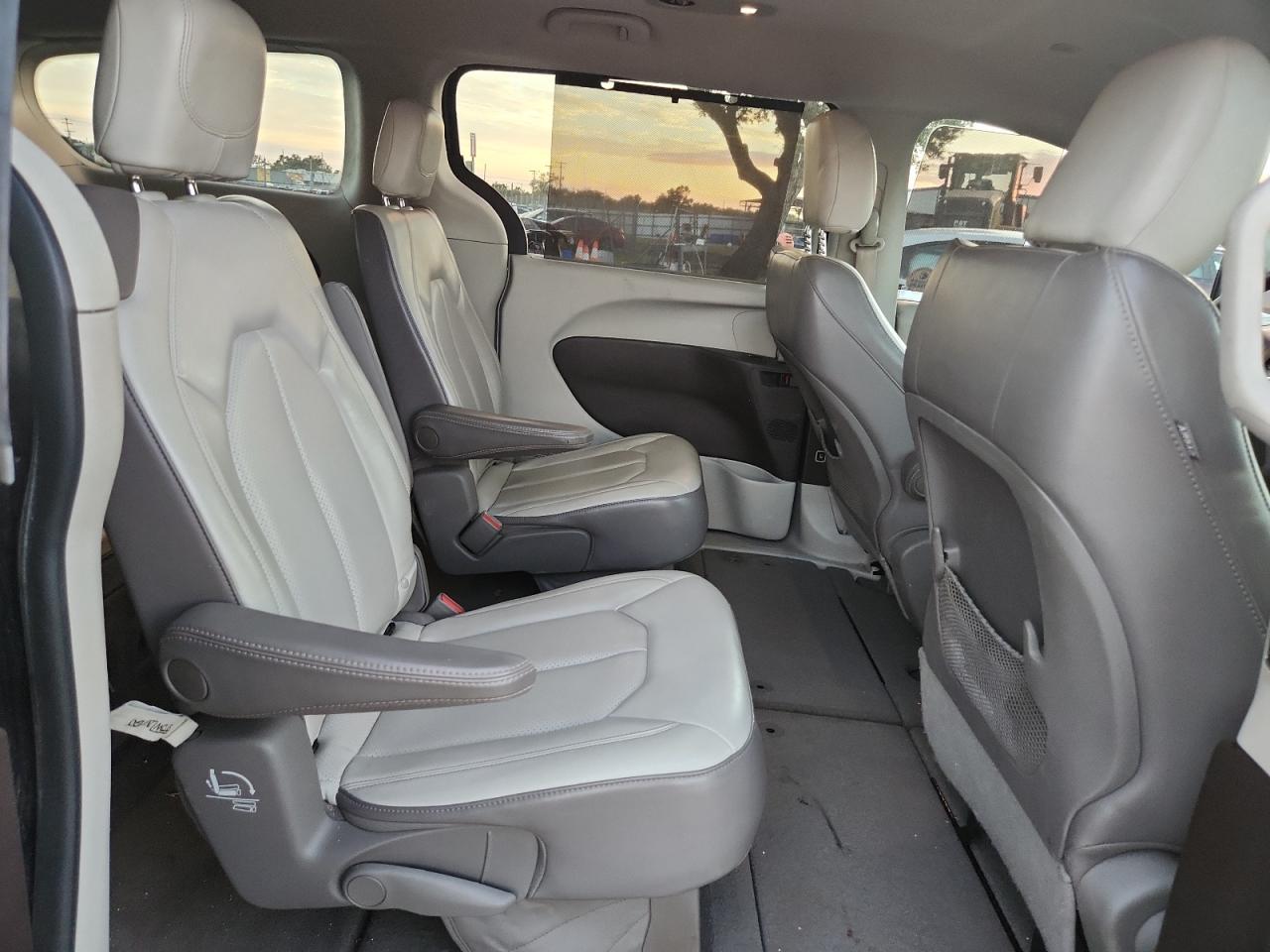 2020 Chrysler Voyager Lxi VIN: 2C4RC1DG9LR261827 Lot: 91416665