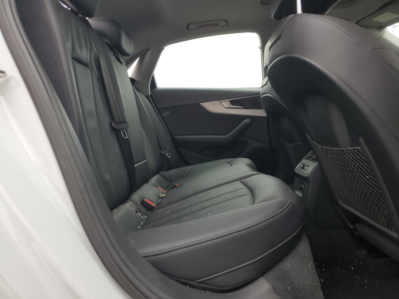 2017 Audi A4 Premium VIN: WAUANAF49HN061560 Lot: 92526015