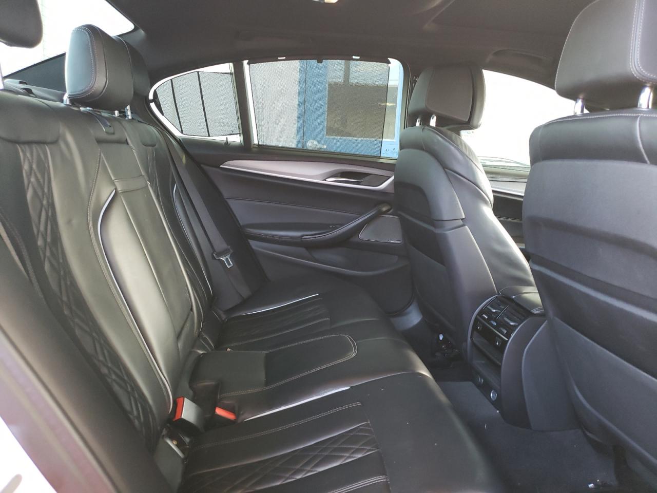 2019 BMW M550Xi VIN: WBAJB9C55KB288676 Lot: 90689765