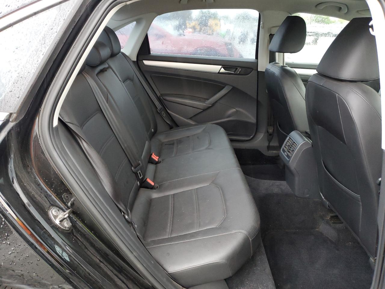 2013 Volkswagen Passat Se VIN: 1VWBP7A35DC072755 Lot: 93208335