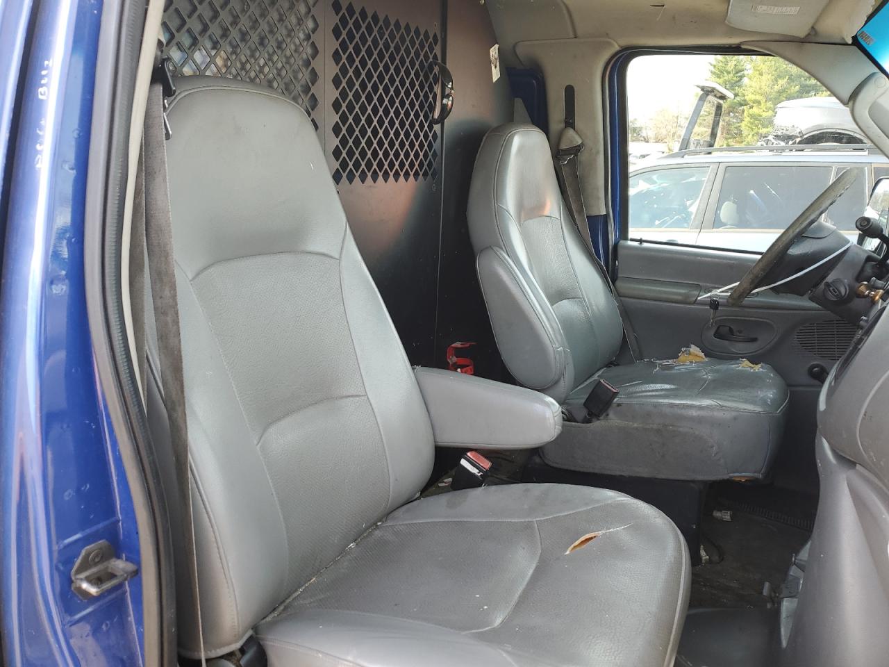 2004 Ford E250 Delivery Van VIN: 1FTNE24W84HA63761 Lot: 91498145