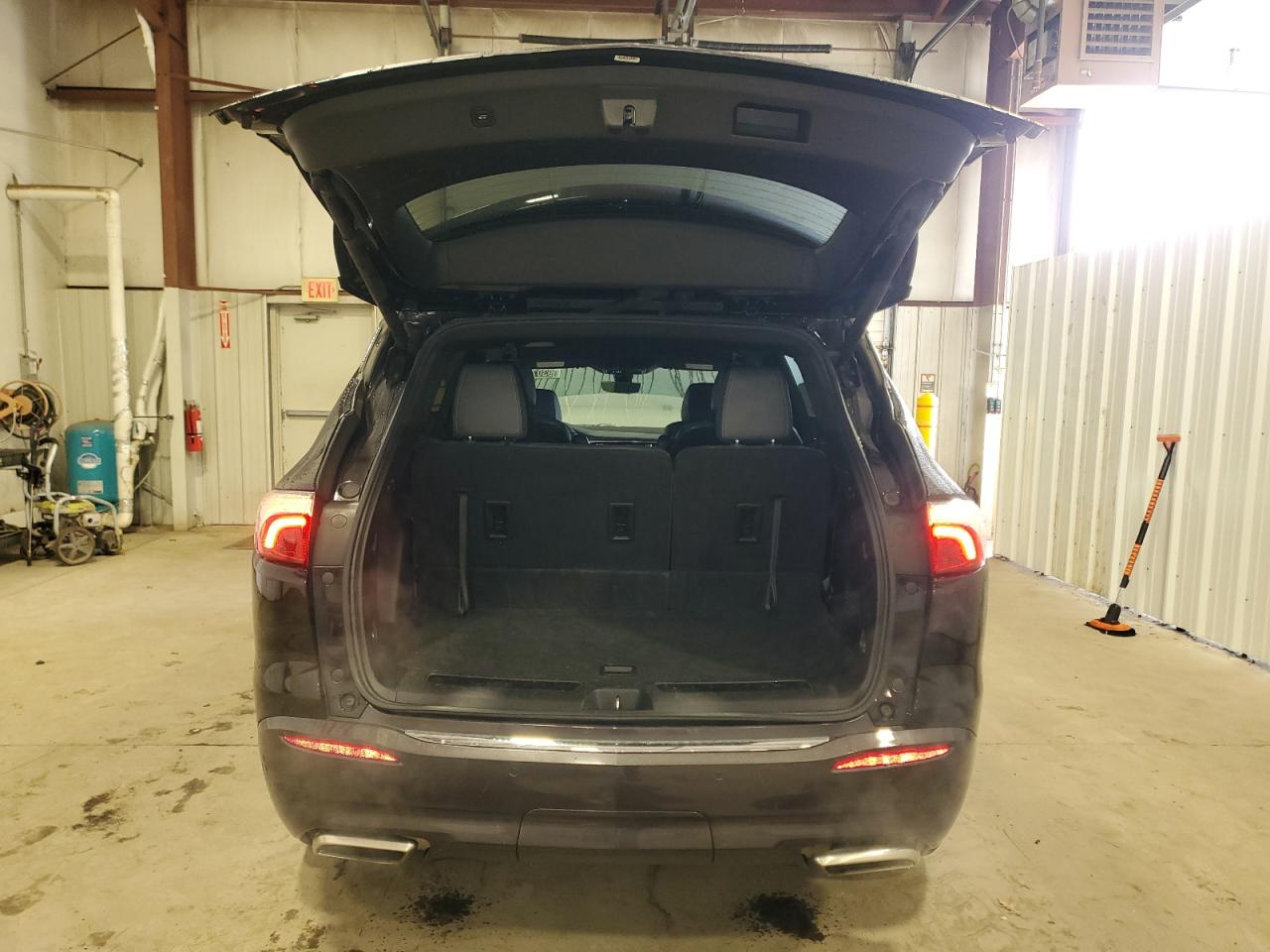 2022 Buick Enclave Premium VIN: 5GAEVBKW9NJ156271 Lot: 93077415