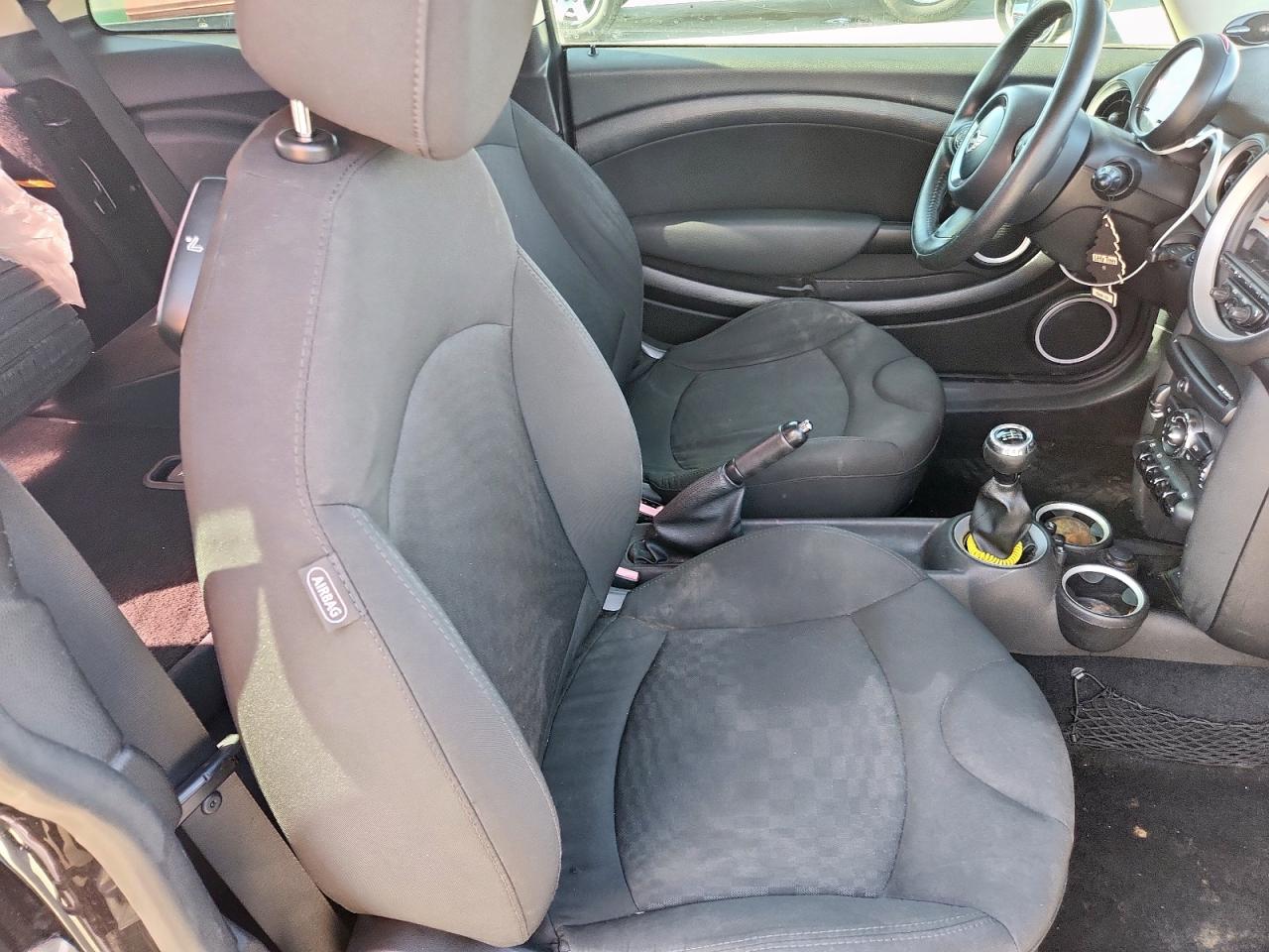 2013 Mini Cooper VIN: WMWSU3C55DT373798 Lot: 92925735