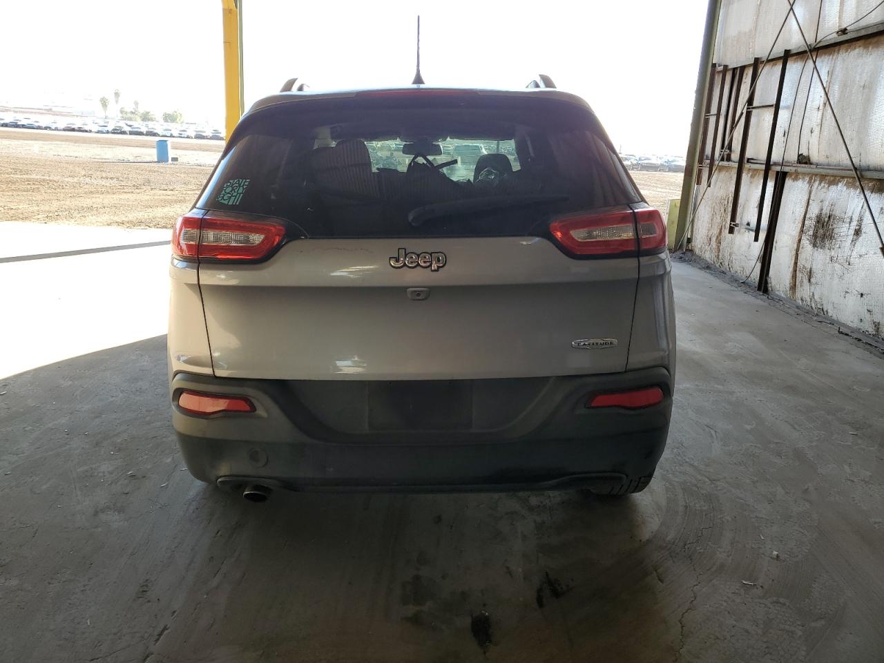 2017 Jeep Cherokee Latitude VIN: 1C4PJLCBXHW548901 Lot: 90878565