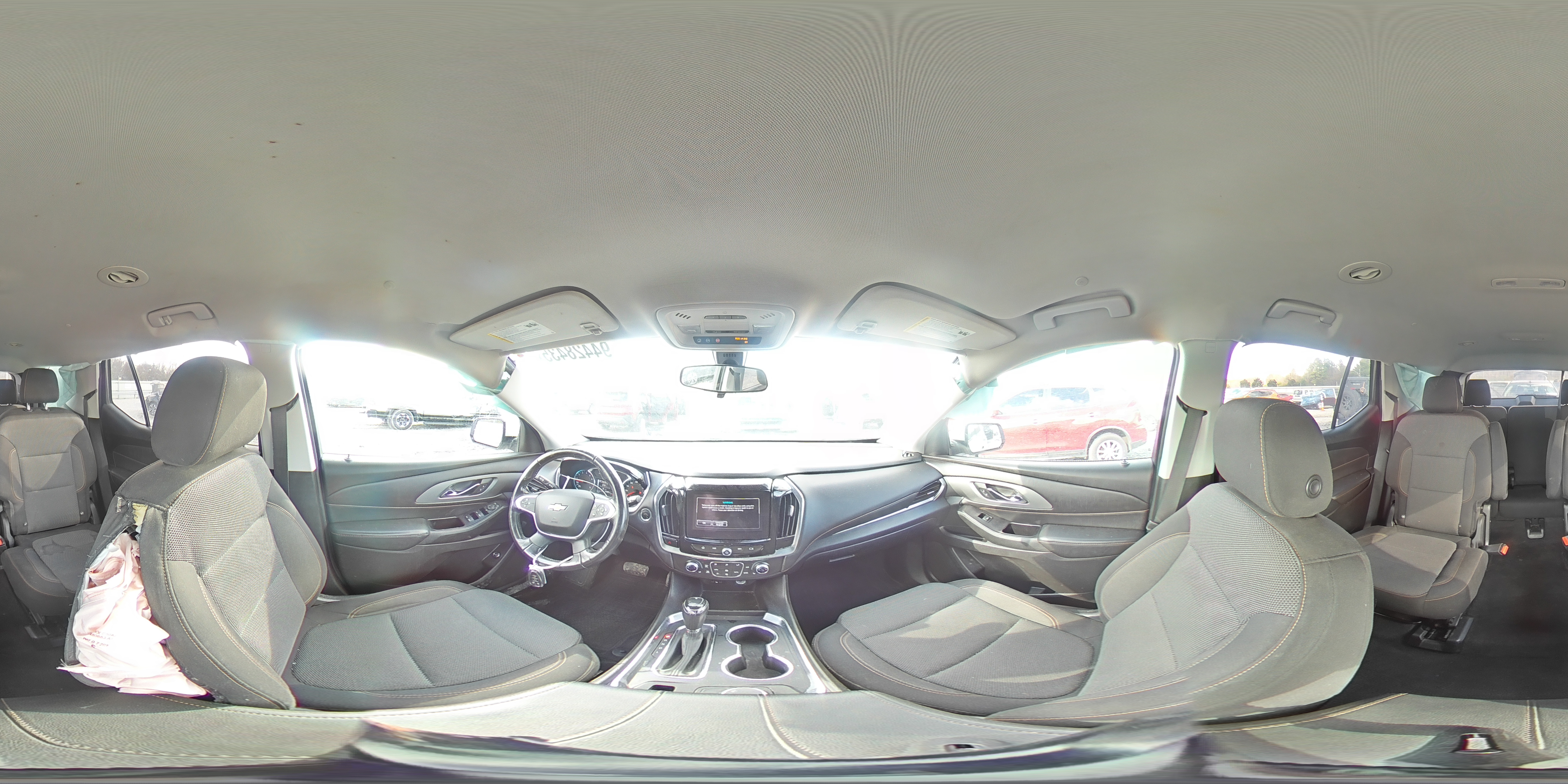 2018 Chevrolet Traverse Lt VIN: 1GNERGKWXJJ267669 Lot: 94428435