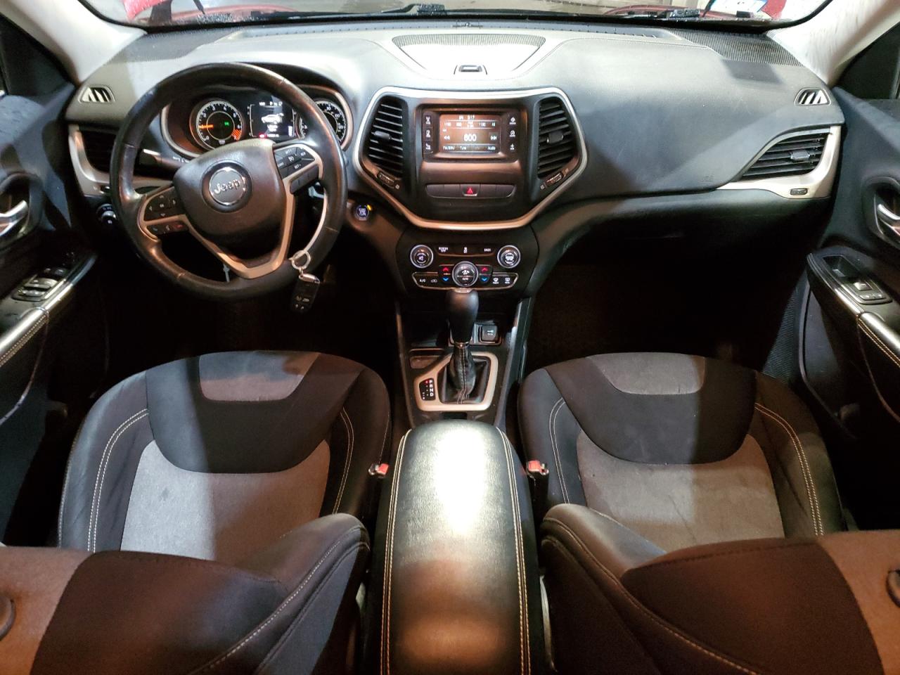 2014 Jeep Cherokee Latitude VIN: 1C4PJLCB8EW231677 Lot: 91798035