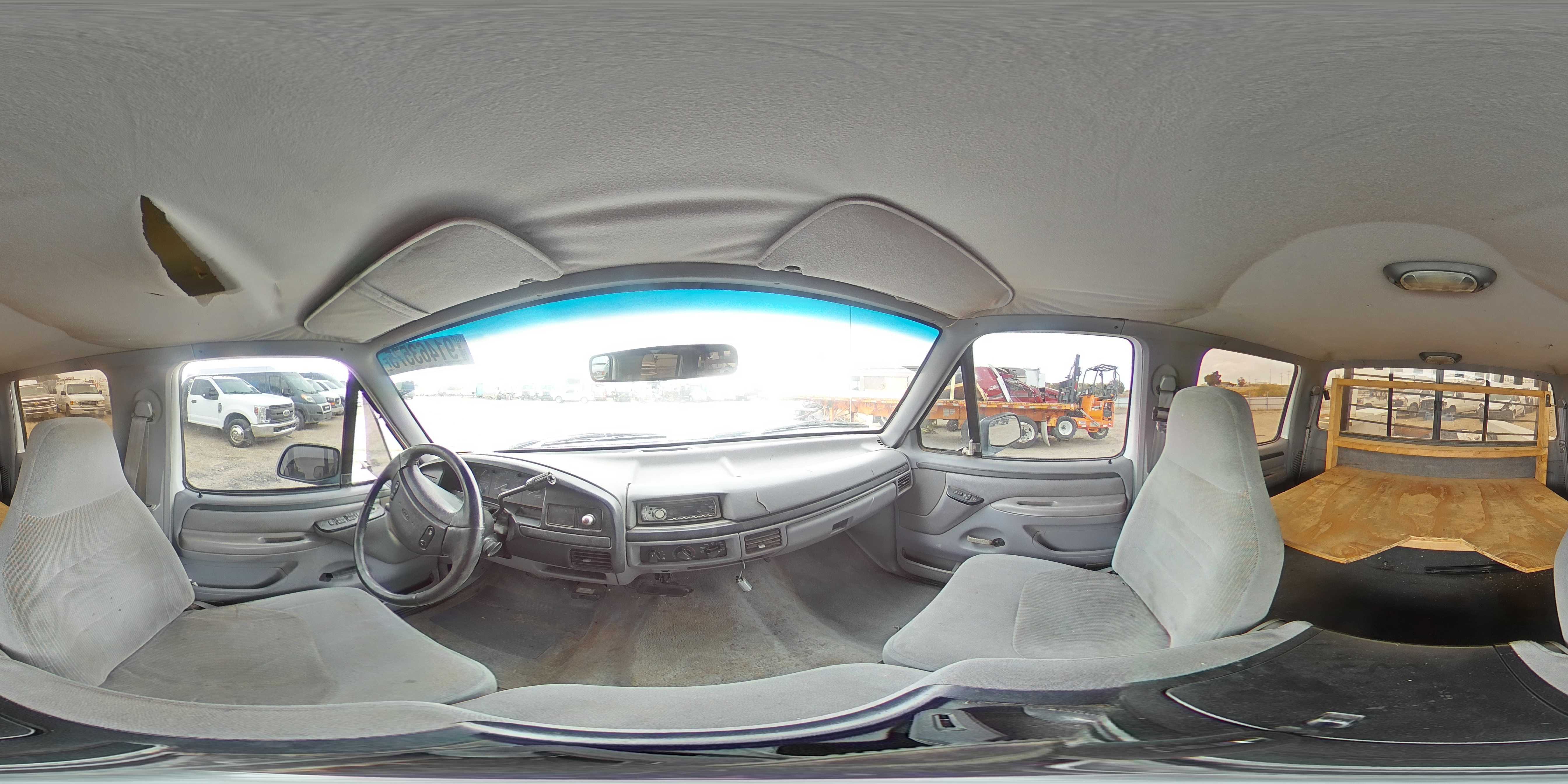 1996 Ford F350 VIN: 1FTJW35FXTEA14917 Lot: 91463575