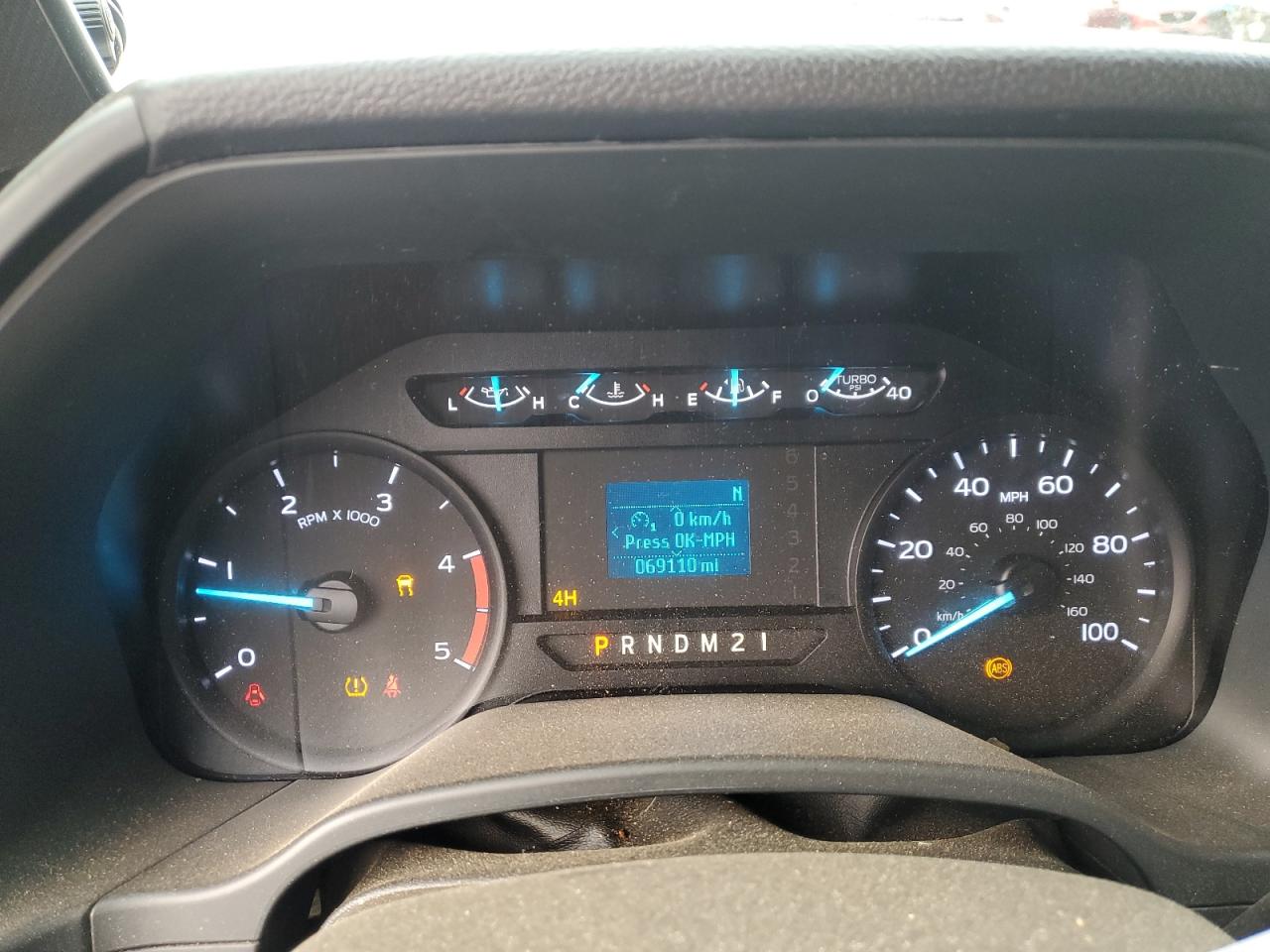 2018 Ford F350 Super Duty Flatbed Truck VIN: 1FD8W3HTXJEC98543 Lot: 91989095