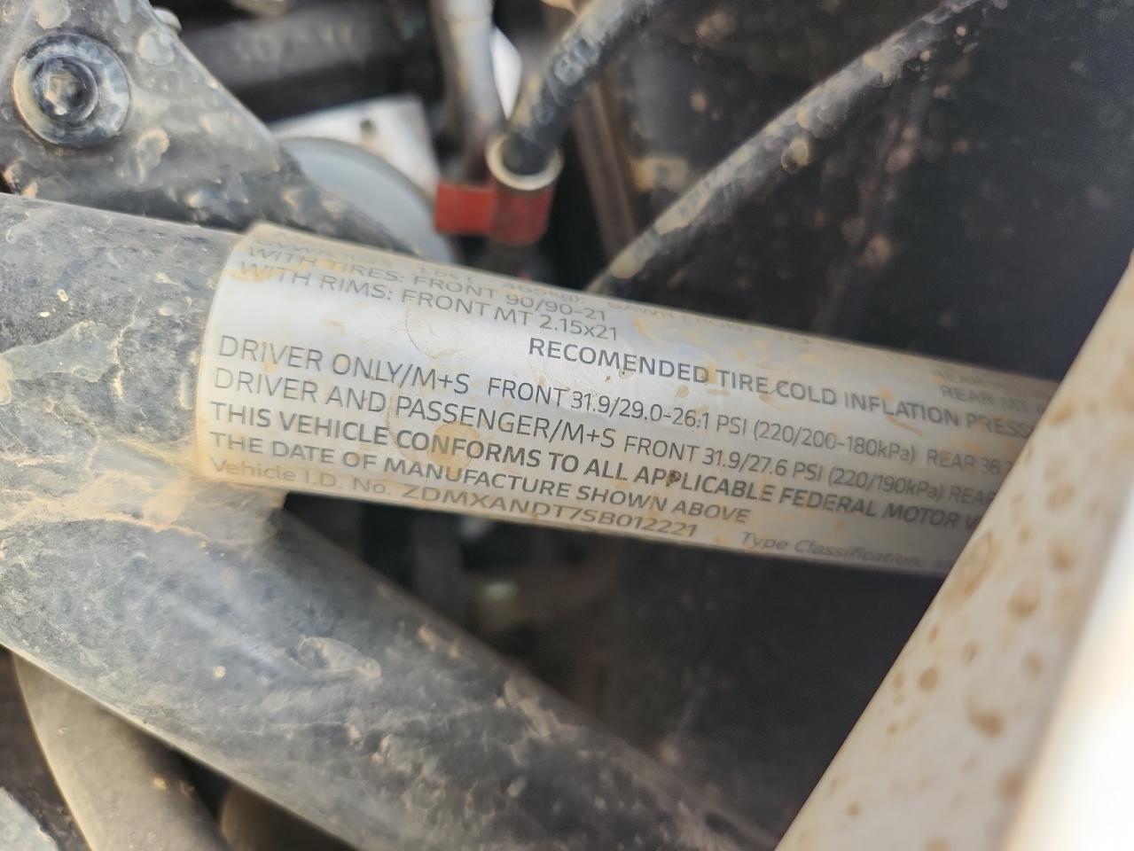 2025 Ducati Desert X VIN: ZDMXANDT7SB012221 Lot: 90824165