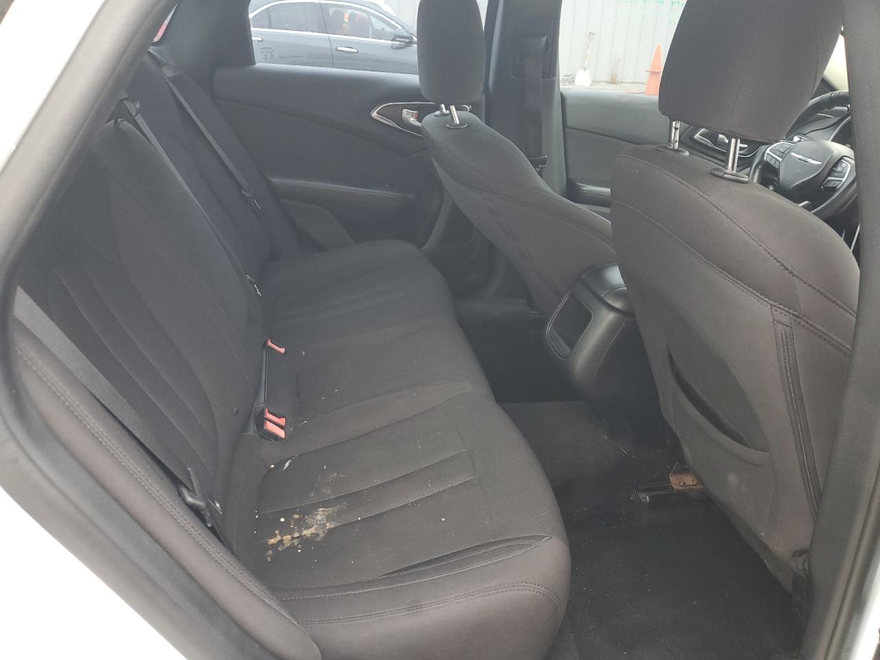 2015 Chrysler 200 Limited VIN: 1C3CCCABXFN716247 Lot: 93537105