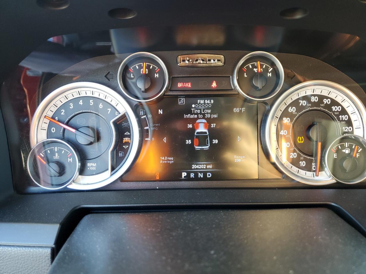 2015 Ram 1500 Sport VIN: 1C6RR7MT7FS627941 Lot: 92919555