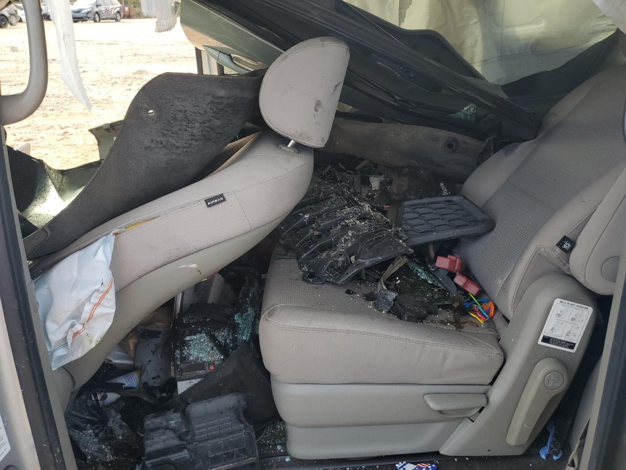 2018 Kia Sedona Lx VIN: KNDMB5C1XJ6405861 Lot: 92640375