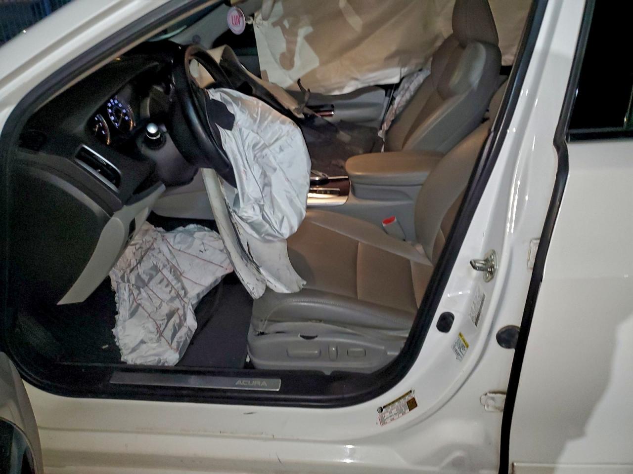 2016 Acura Tlx VIN: 008538 Lot: 94813045