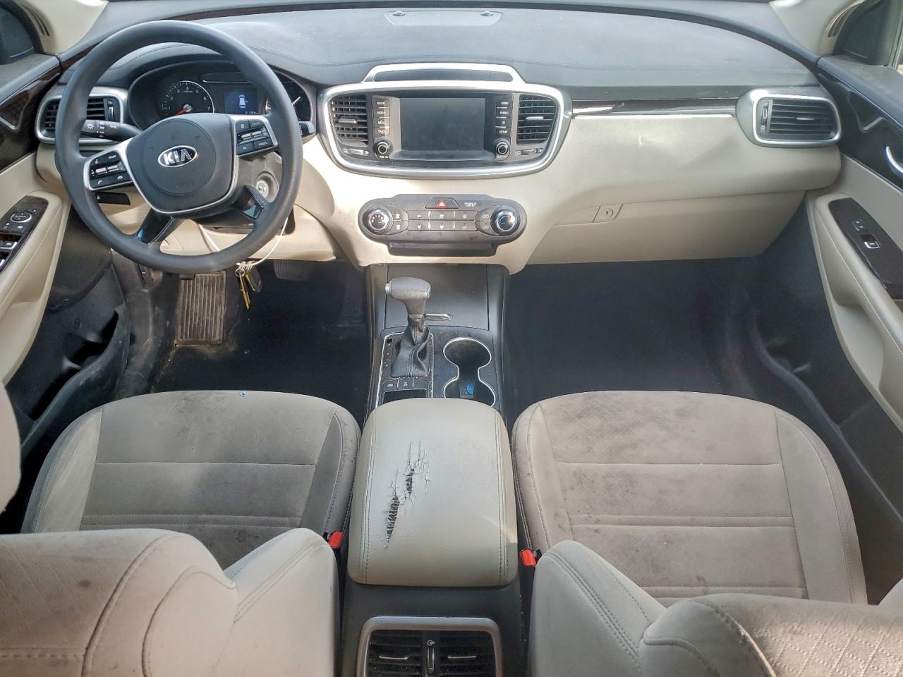 2020 Kia Sorento L VIN: 5XYPGDA35LG650581 Lot: 93974175