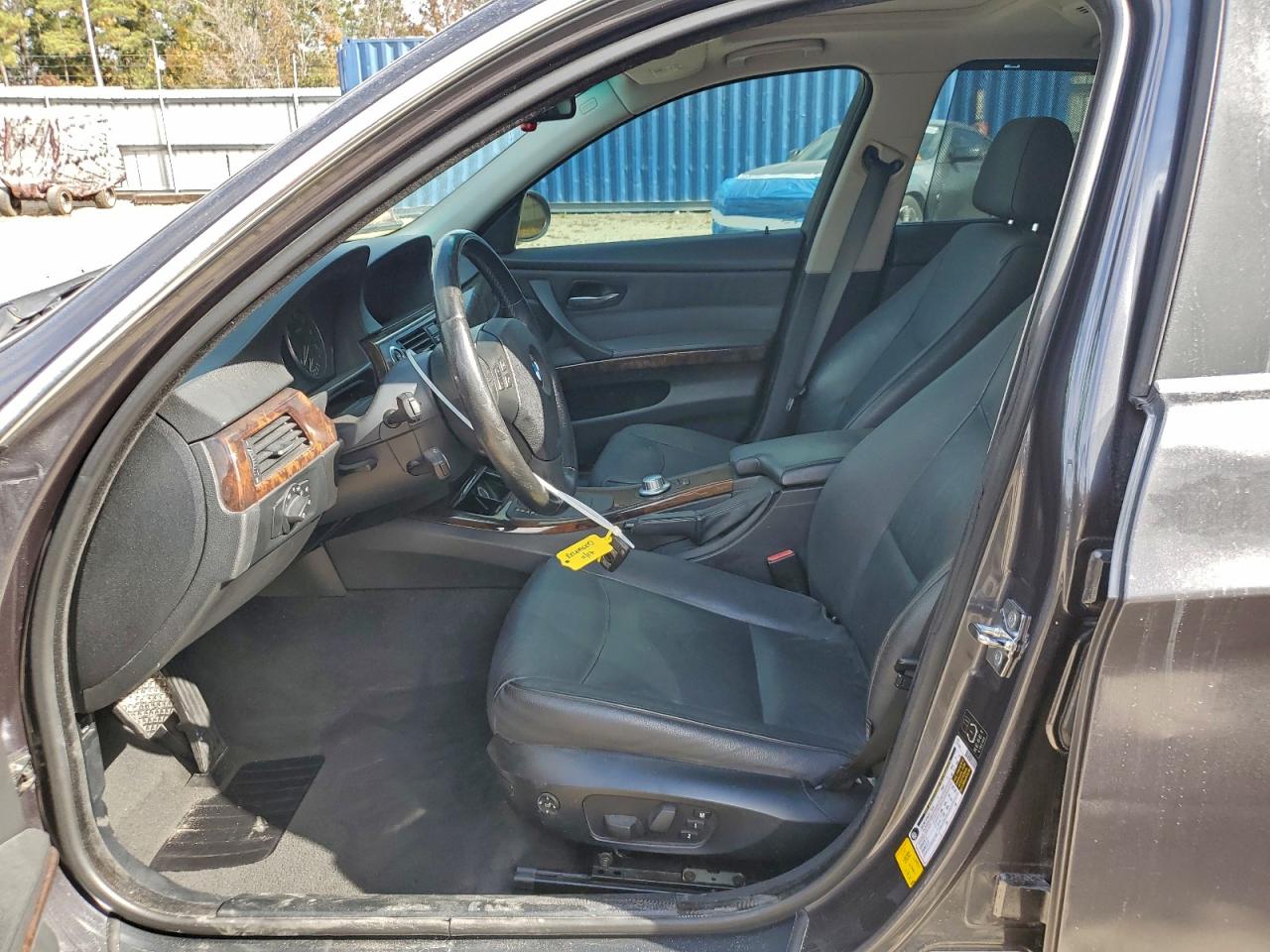 2006 BMW 330 I VIN: WBAVB33556KS34122 Lot: 92280845