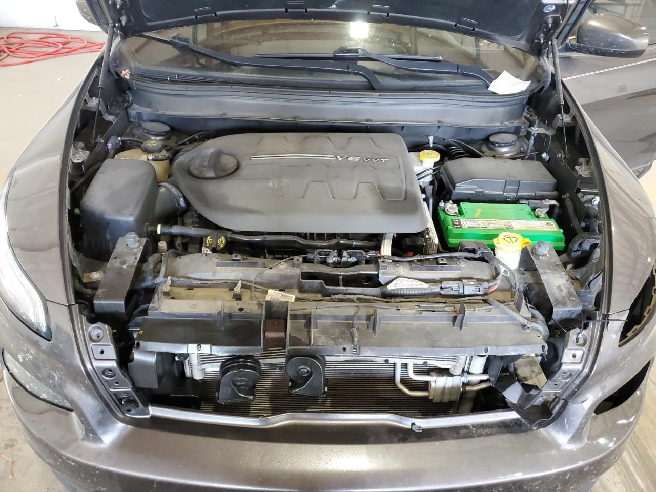 2018 Jeep Cherokee Latitude VIN: 1C4PJMCX5JD571537 Lot: 92021535