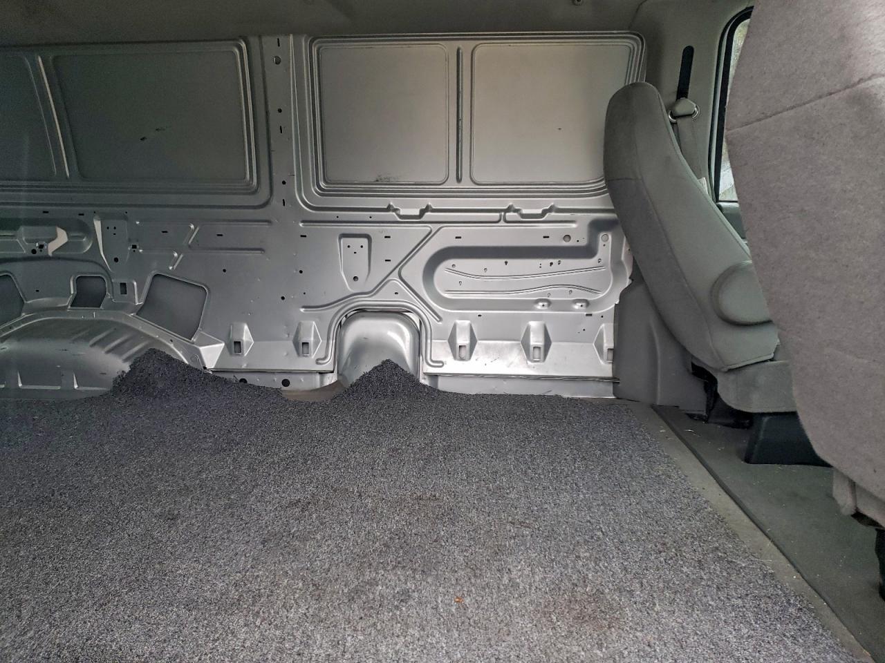 2008 Ford Econoline E250 Van VIN: 1FTNS24L68DA52737 Lot: 93914135