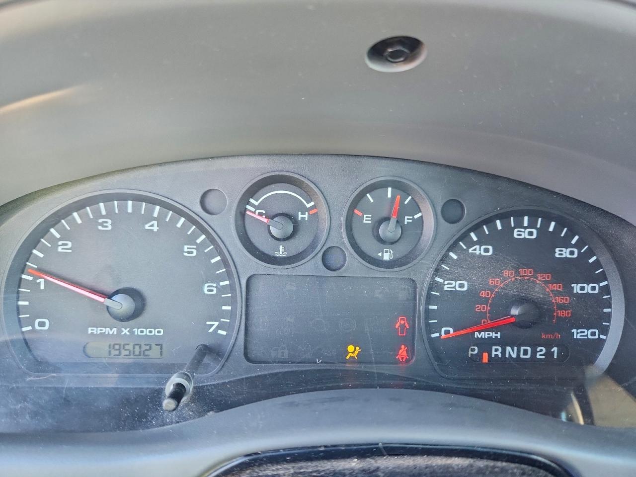 2011 Ford Ranger Super Cab VIN: 1FTLR4FE0BPA61713 Lot: 93750185