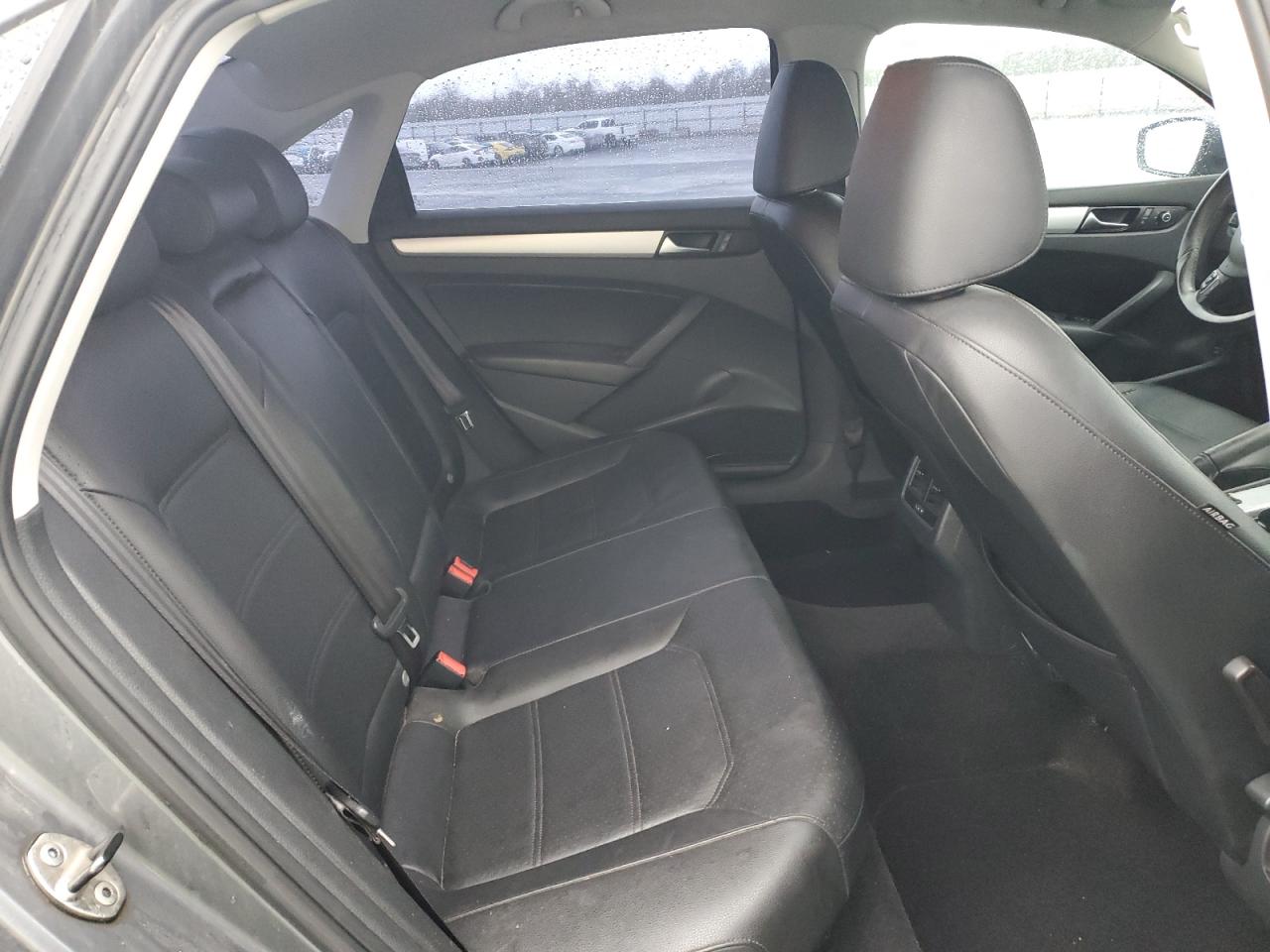 2013 Volkswagen Passat Se VIN: 1VWBP7A3XDC073285 Lot: 93299445