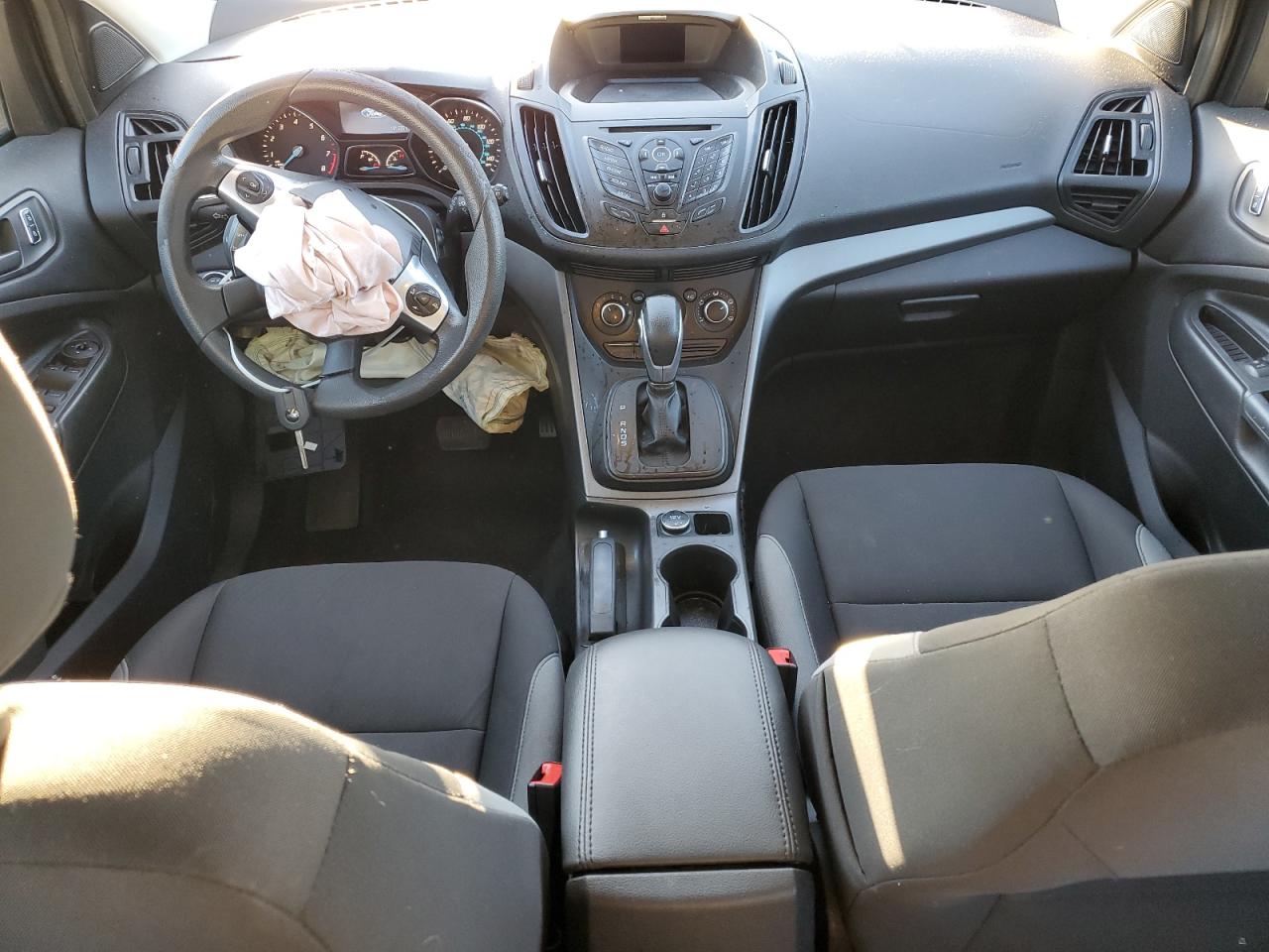 2015 Ford Escape S VIN: 1FMCU0F72FUA53737 Lot: 92448735