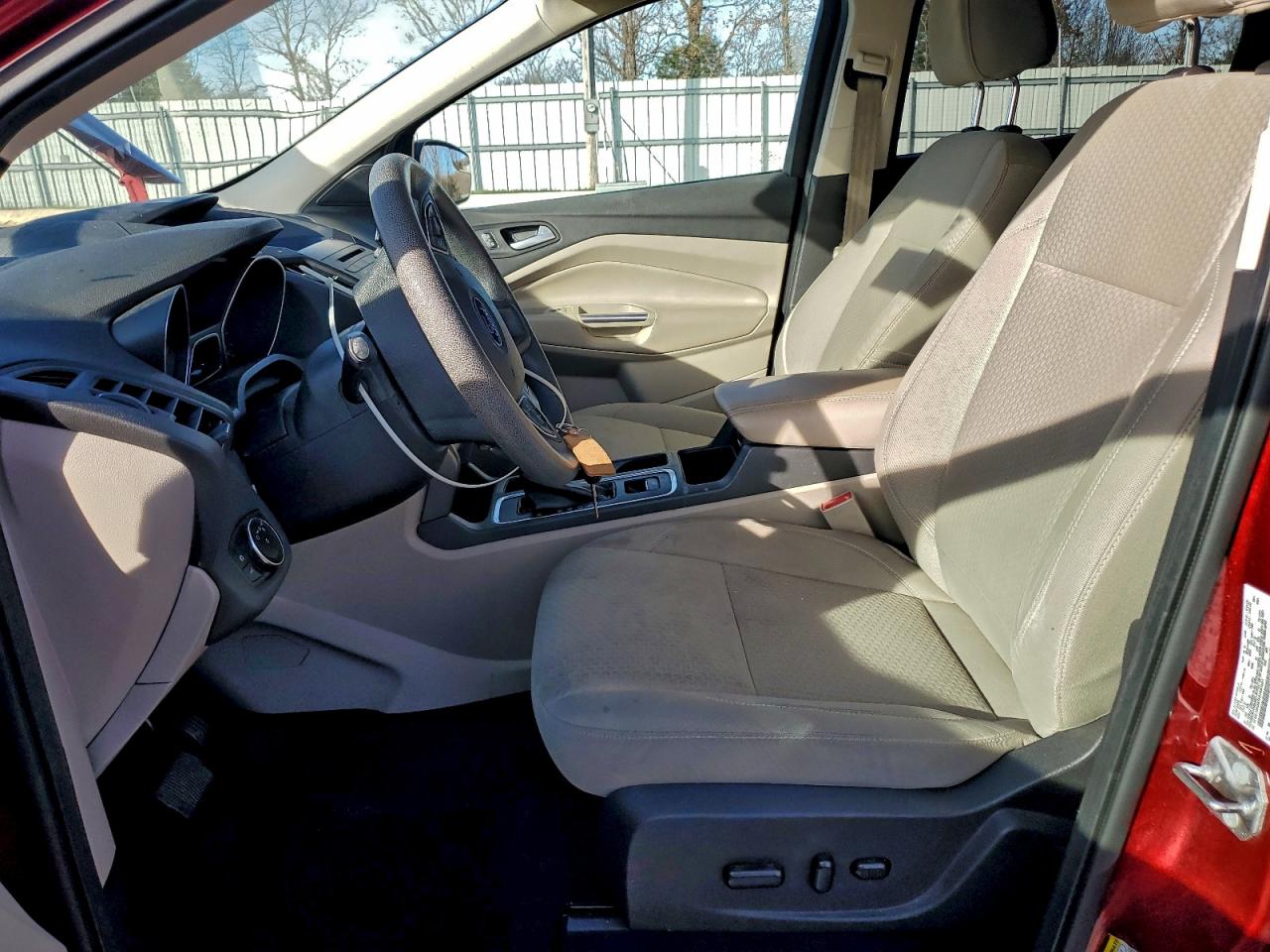 2017 Ford Escape Se VIN: 1FMCU0G97HUA81651 Lot: 94479705