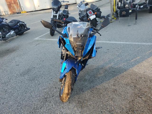 2025 SUZUKI GSX800 F  