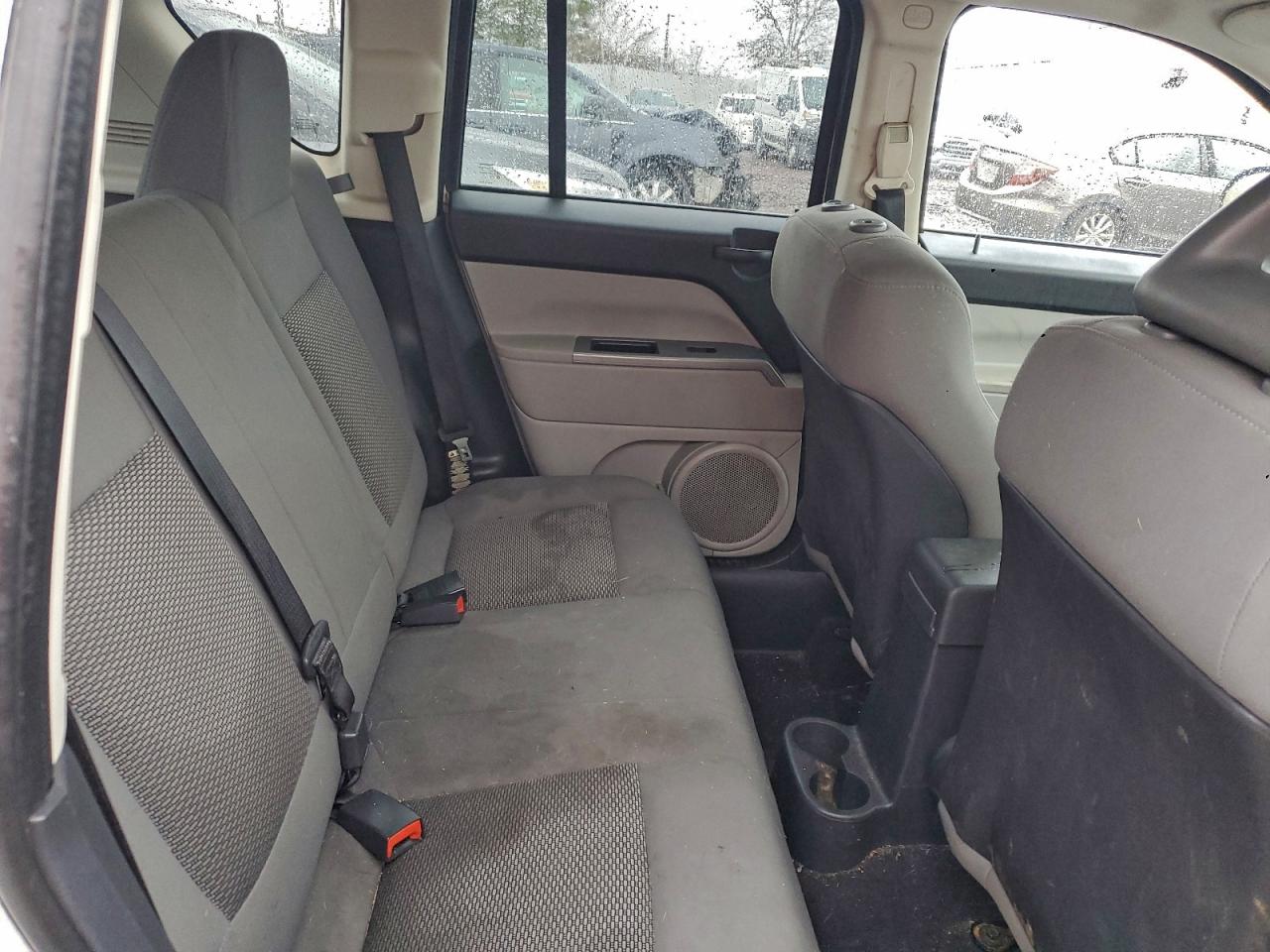 2007 Jeep Compass VIN: 1J8FT47W27D211005 Lot: 93518575