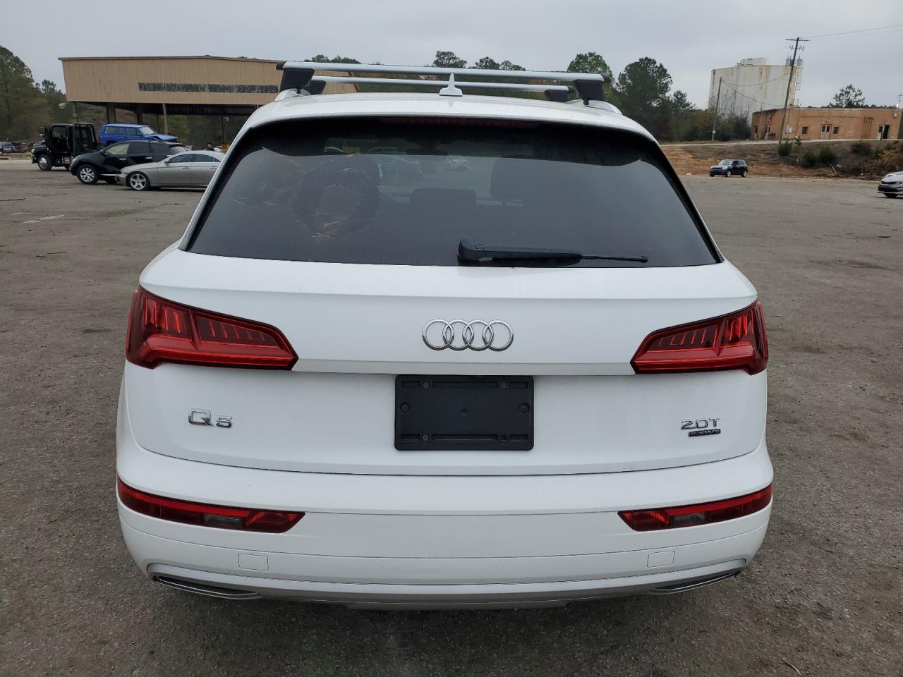 2018 Audi Q5 Premium VIN: WA1ANAFY9J2005450 Lot: 92754535