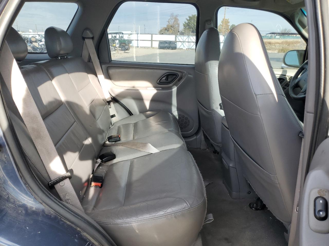 2001 Ford Escape Xlt VIN: 1FMYU03111KC25010 Lot: 92707465