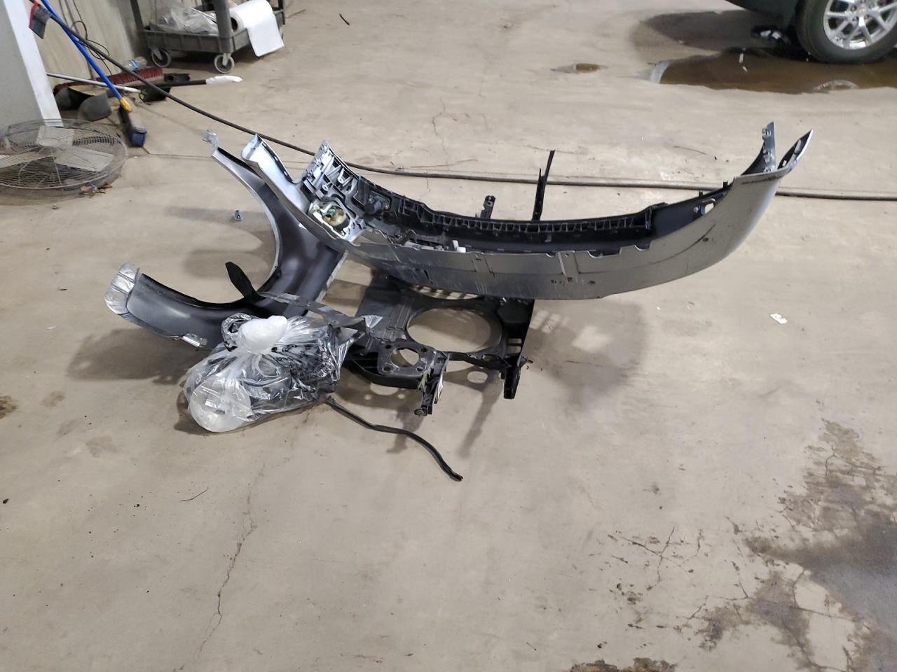 2005 Audi S4 VIN: WAUPL68E15A118937 Lot: 92374395