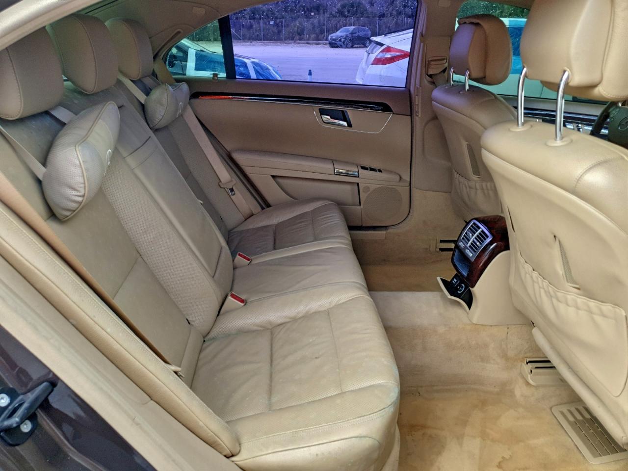 2010 Mercedes-Benz S 550 VIN: WDDNG7BB5AA328847 Lot: 94146275