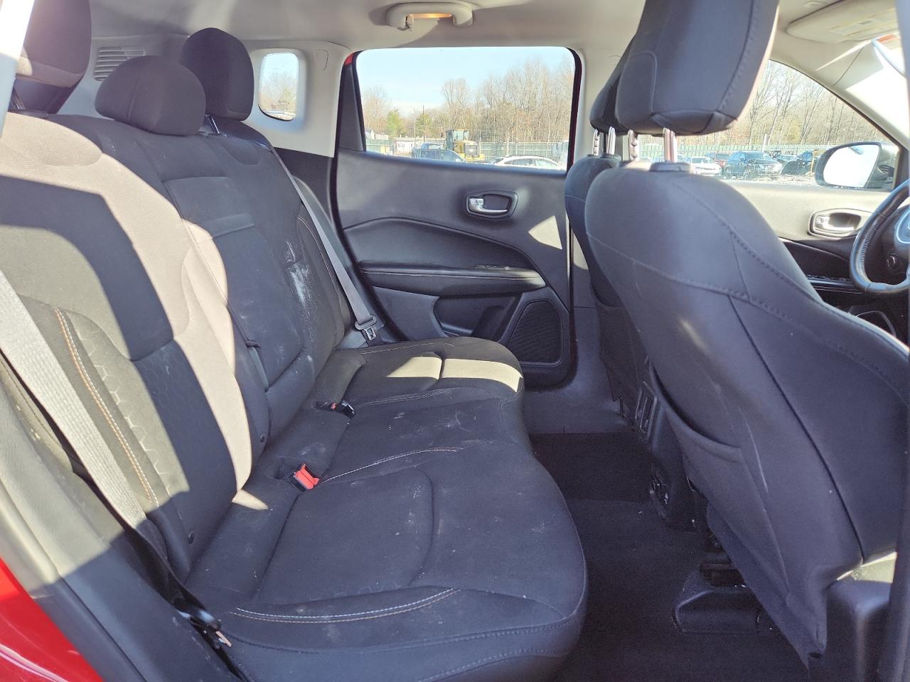 2018 Jeep Compass Sport VIN: 3C4NJDAB3JT212664 Lot: 93596605