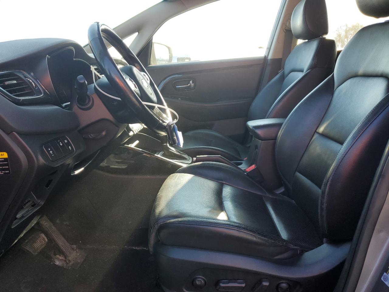 2014 Kia Rondo VIN: KNAHU8A3XE7046185 Lot: 93220655