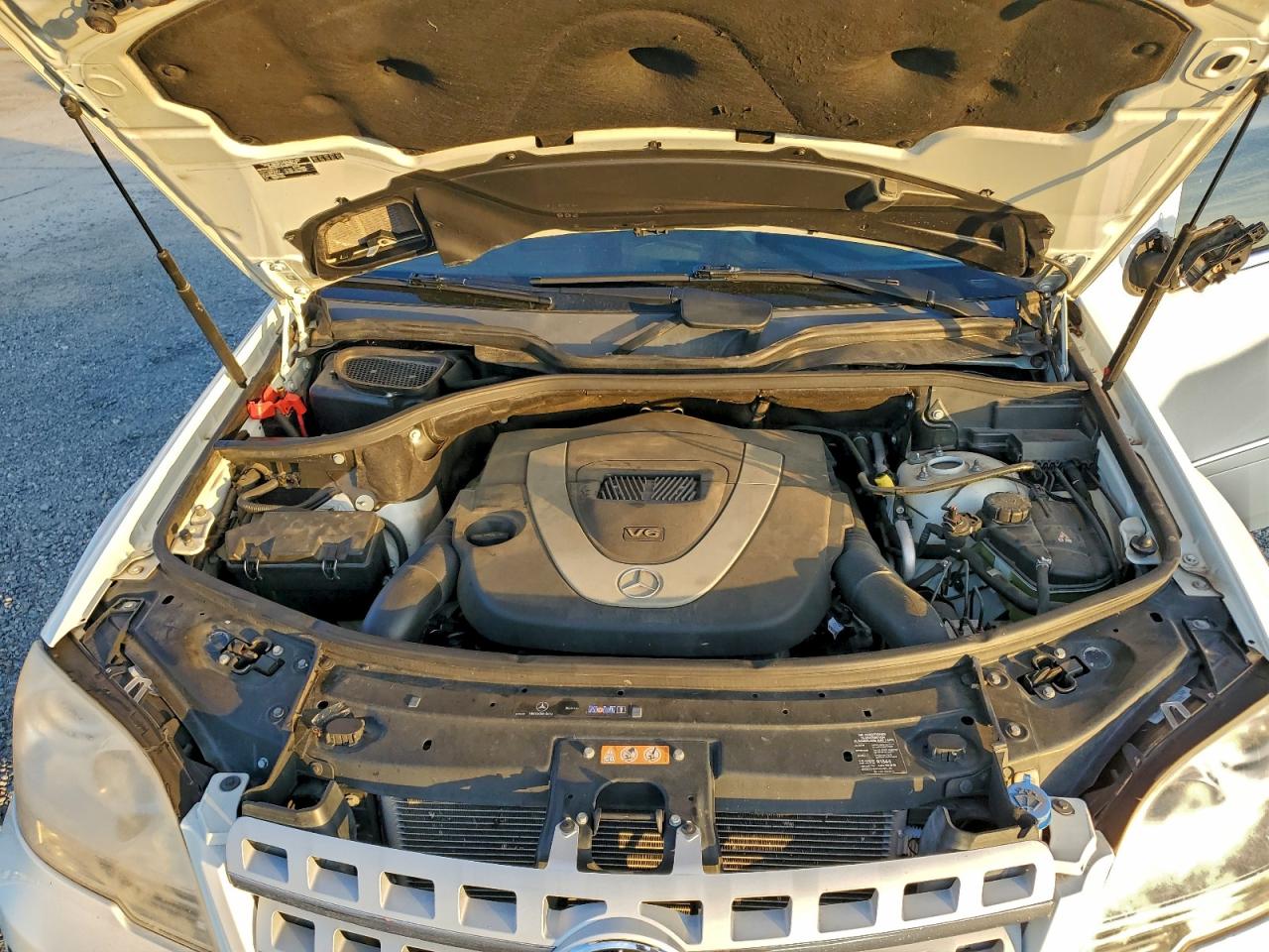 2010 Mercedes-Benz Ml 350 VIN: 4JGBB5GB1AA549690 Lot: 93922945