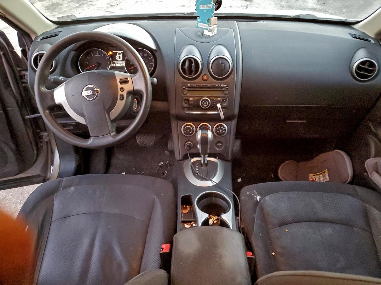 2011 Nissan Rogue S VIN: 565830 Lot: 94002045