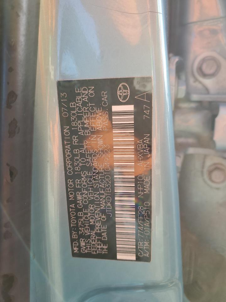 2013 Toyota Prius C VIN: JTDKDTB32D1049223 Lot: 93688745