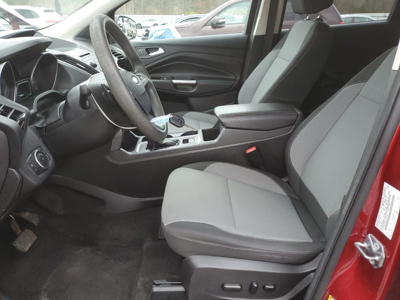 2017 Ford Escape Se VIN: 1FMCU9G96HUD45592 Lot: 92241625