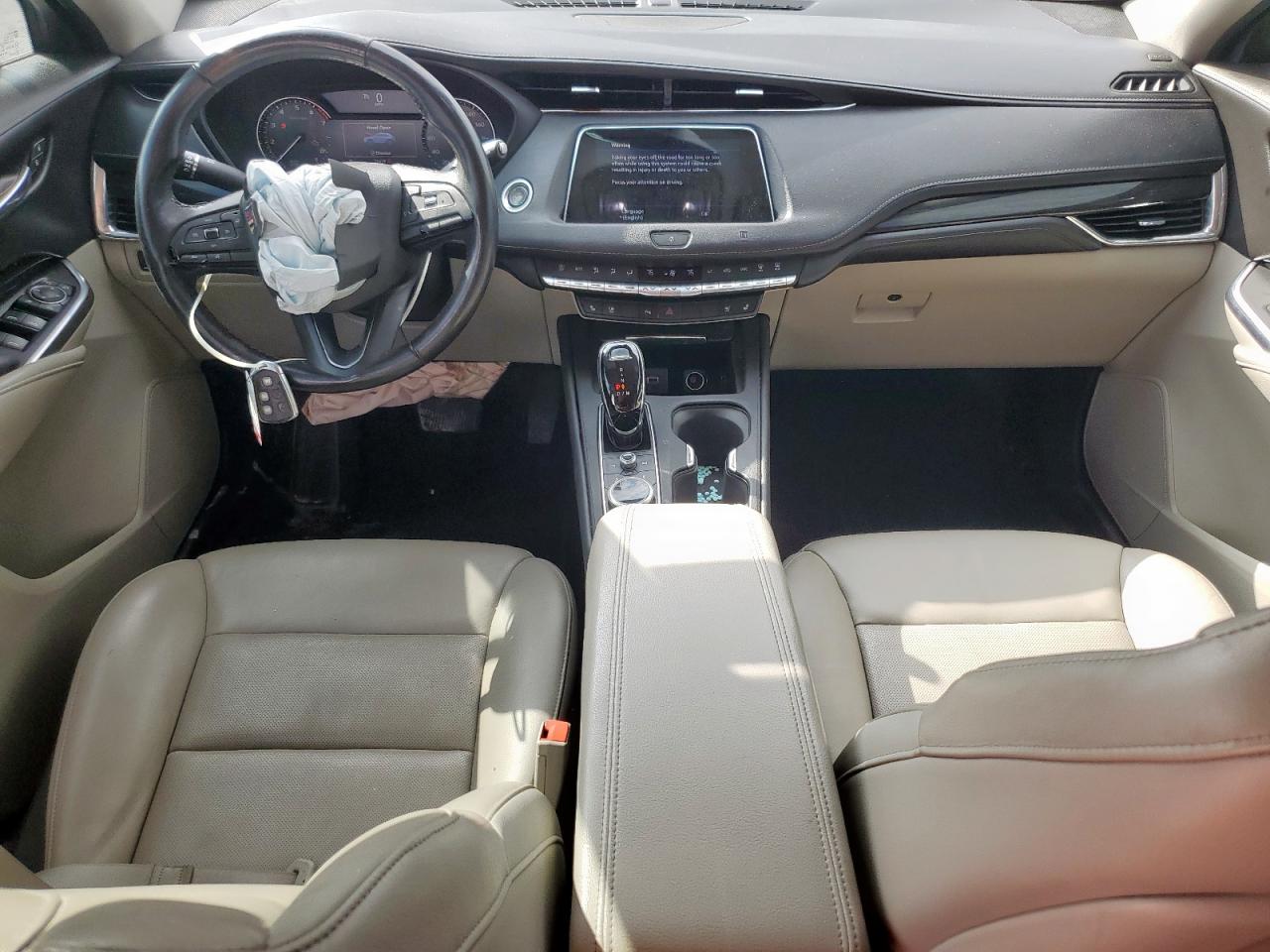 2019 Cadillac Xt4 Premium Luxury VIN: 1GYFZCR40KF170392 Lot: 93490275