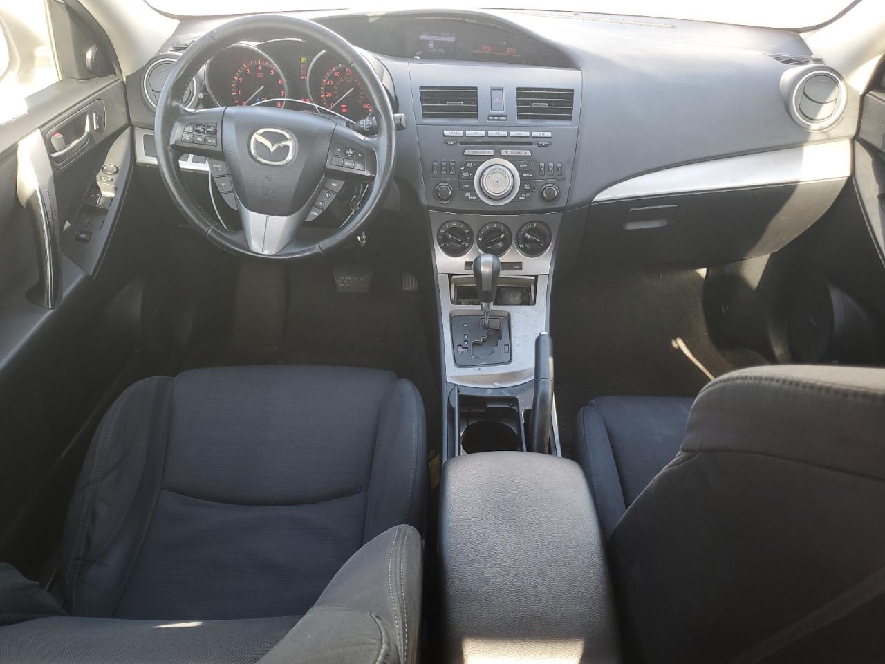 2011 Mazda 3 S VIN: JM1BL1U59B1384708 Lot: 92488005