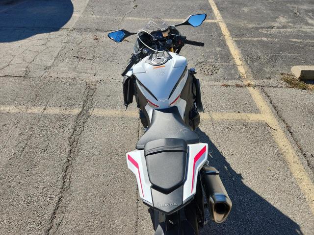 2025 HONDA CBR1000 RR  