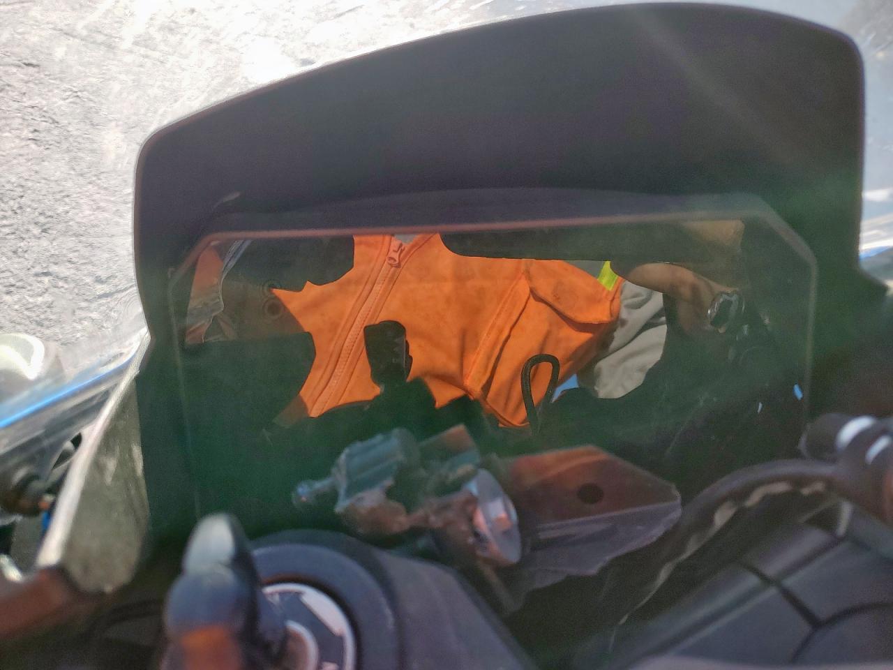 2024 Suzuki Gsx800 F VIN: JS1EM13B0R7103673 Lot: 92602525