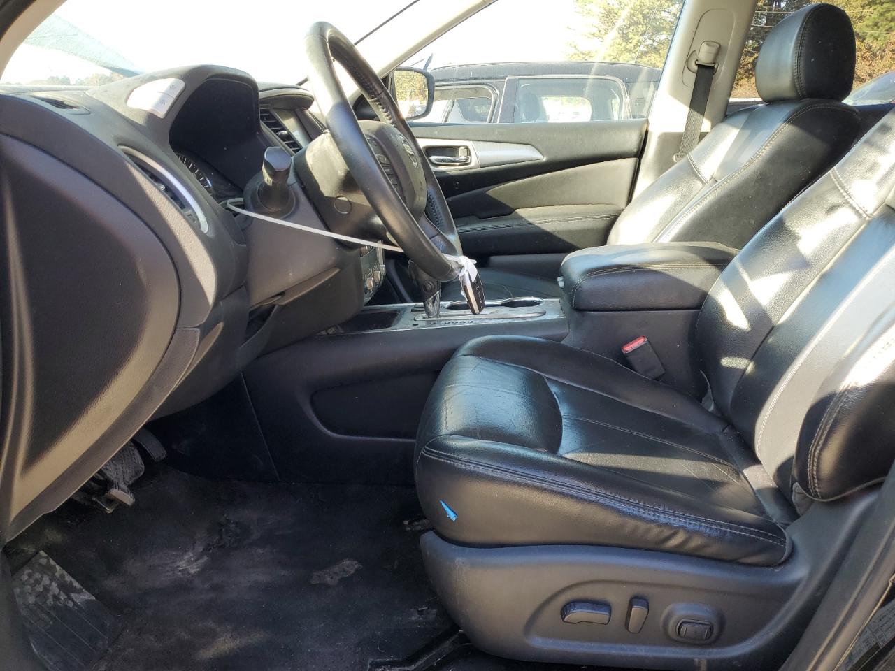 2018 Nissan Pathfinder S VIN: 5N1DR2MN6JC606942 Lot: 92864825